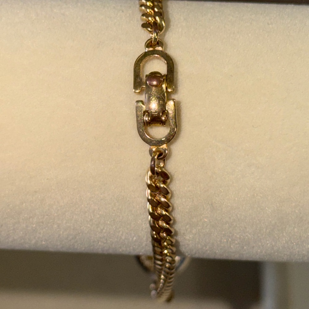 ✨Authentic Vintage Dior Gold Chain Bracelet with Logo Charm - Picture 5 of 7